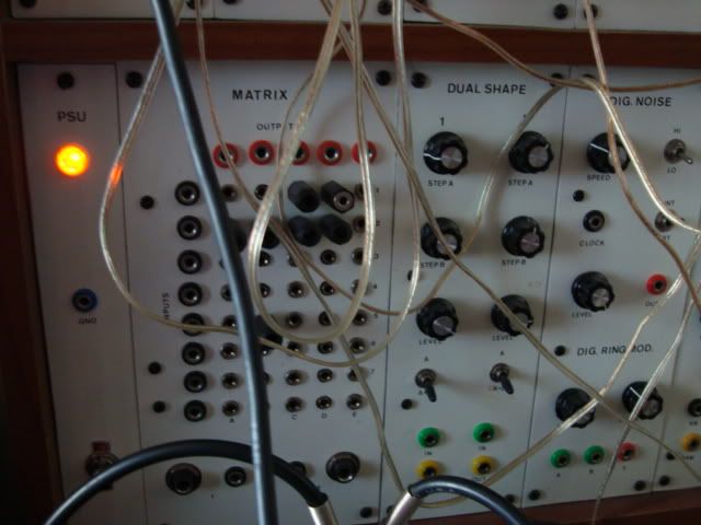 http://i663.photobucket.com/albums/uu352/plikestechno/DSC01331.jpg