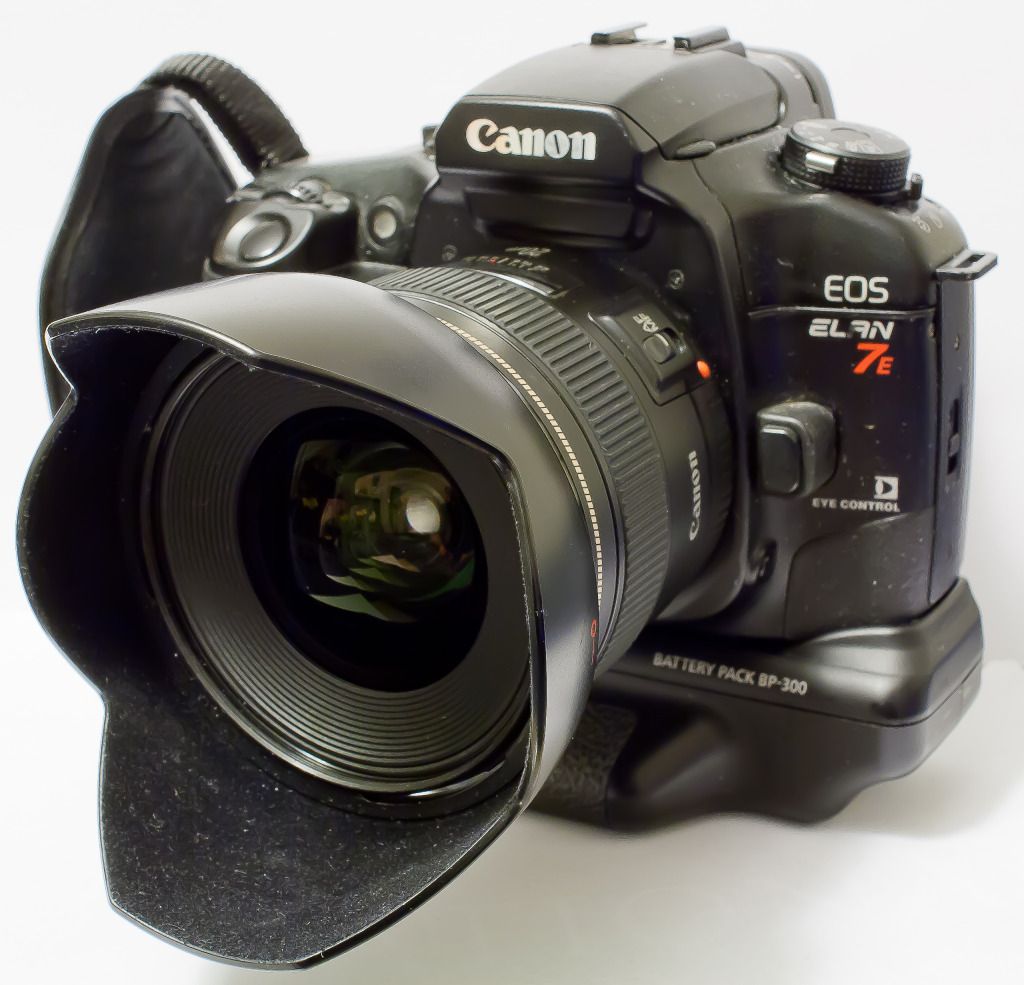 IMAGE: http://i663.photobucket.com/albums/uu357/clutch79/OldSchool/CanonEOSElan7EwEF20mmf281-1.jpg