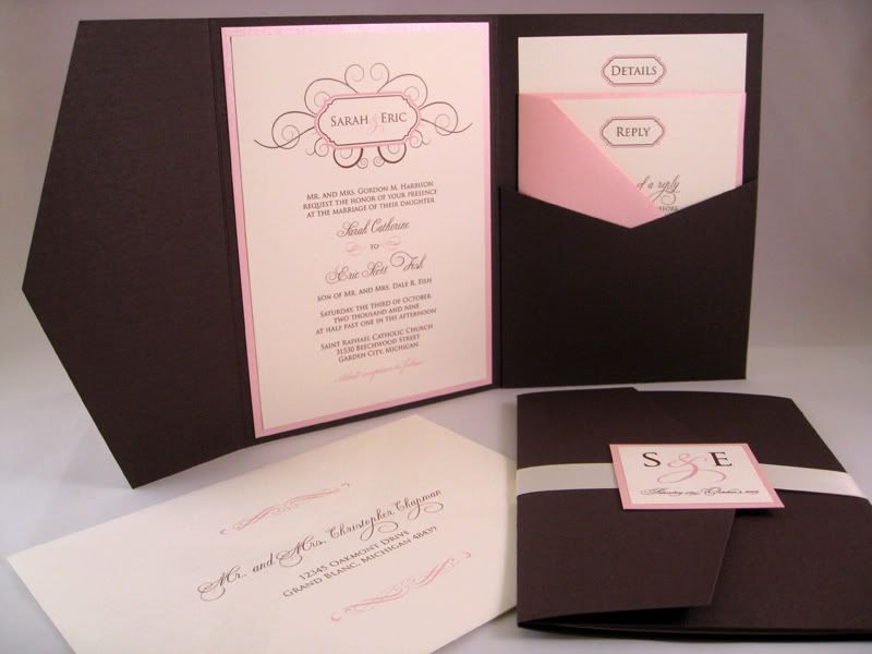 Sarah knew that she wanted her ivory pink and chocolate brown pocketfold