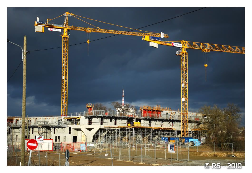 http://i663.photobucket.com/albums/uu358/unpieton/Rennes/16.jpg