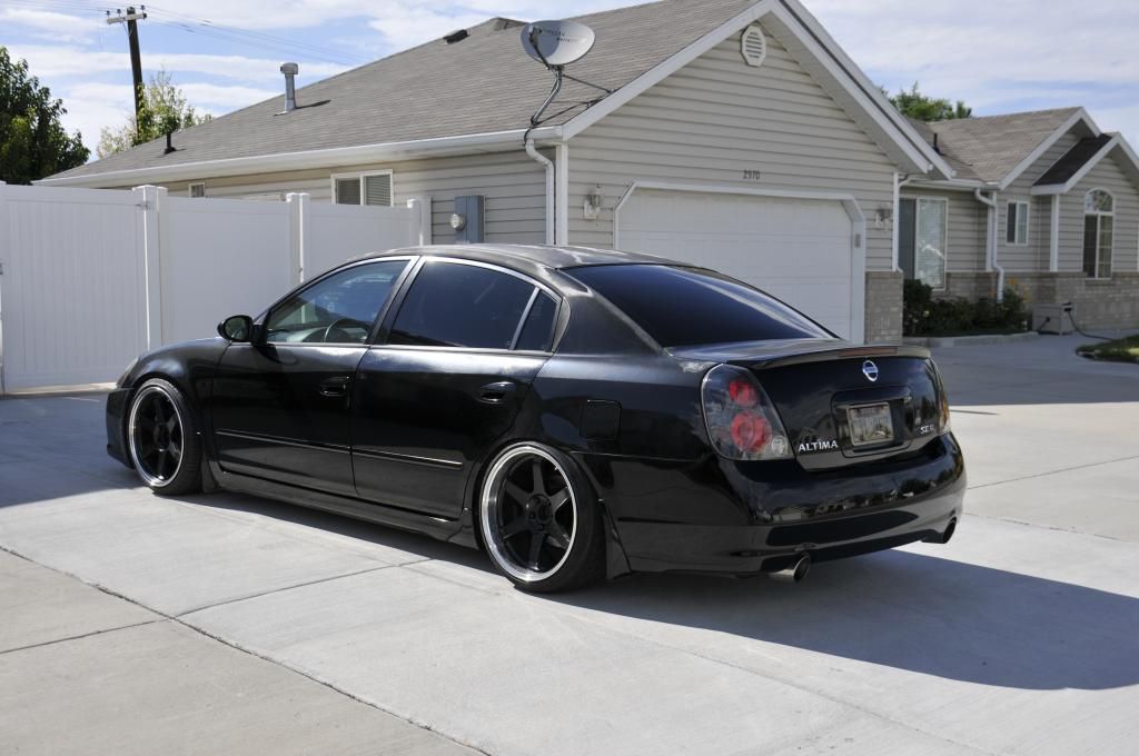 2005 Nissan altima with 20 inch rims #2