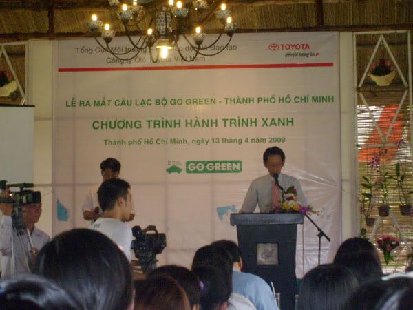 Club cua chung minh` thanh` lap voi' muc dich' chinh' la` tuyen truyen