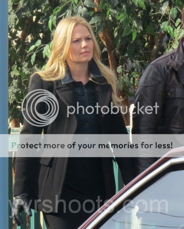 ouat-grannys-19_marked_zps41197df2